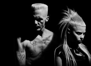 Group Die Antwoord - kompozícia, fotky, videá, počúvajte piesne Sólista skupiny die antwoord ako sa volajú